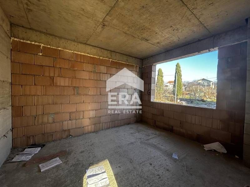 Двуетажна новострояща се къща за продажба, в м-т Манастирски рид, Варн