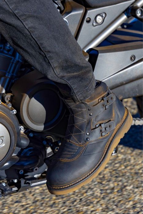 Мото ботинки Icon EL BAJO 2 CE