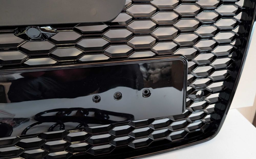 Решетка Ауди А8 Д4 Фейслифт RS Черен гланц Audi A8 D4 facelift Нова