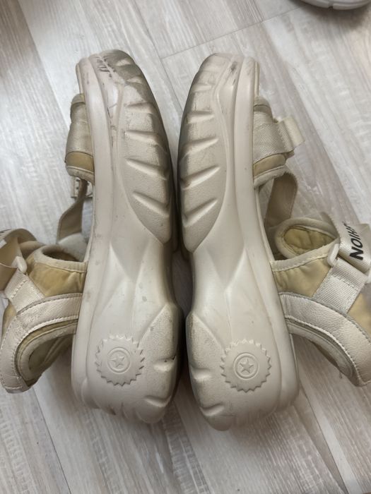 сандали на подошве