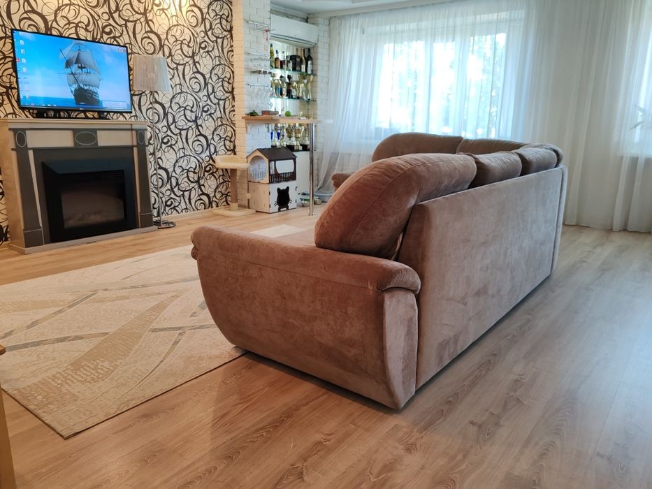 Срочно! Диван угловой раскладной