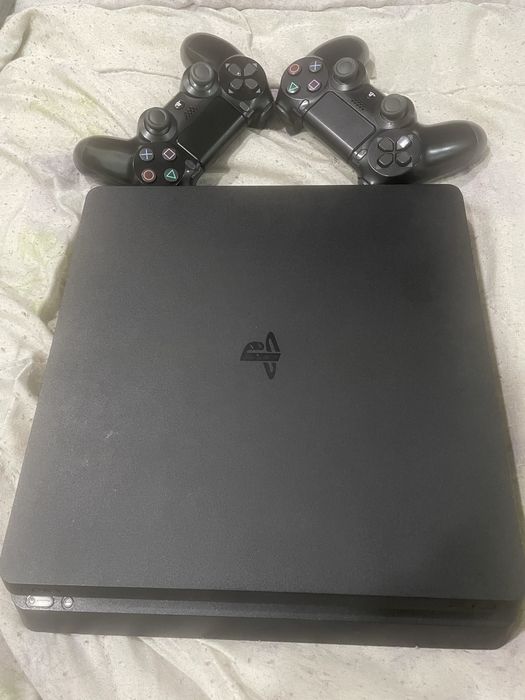 Playstation 4 sotiladi