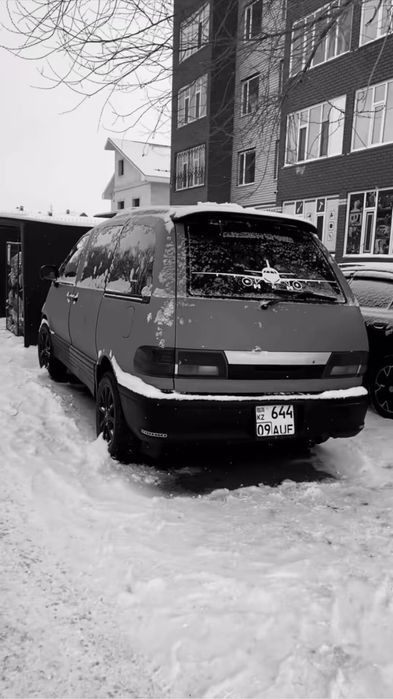 Toyota lucida Estima