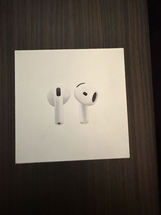 Airpods 4 продам оригинал