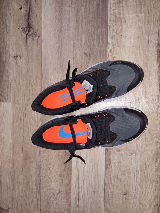 Adidasi Nike Zoom Winflo 8 gri inchis marime 42