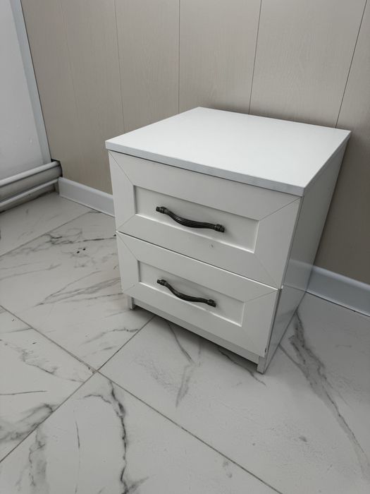 Продам кровати, тумбы, шкафы, столы