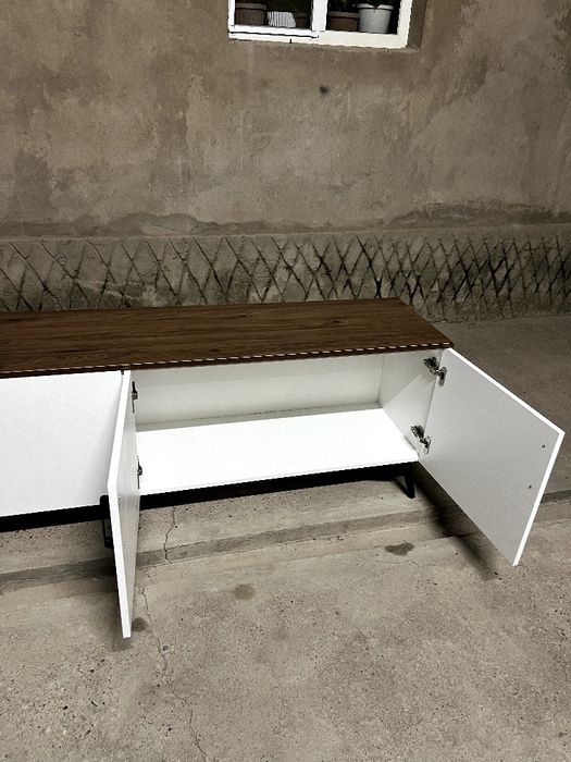 TV тумба новый..