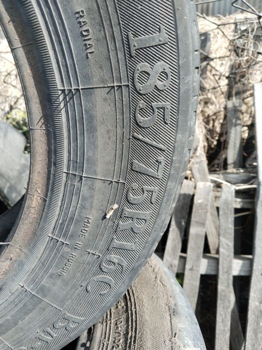 Продам резину Газель.