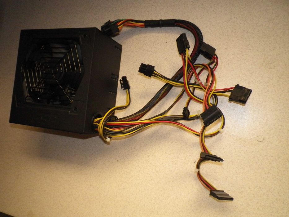 Захранване  за компютър Fortron HEXA 400W