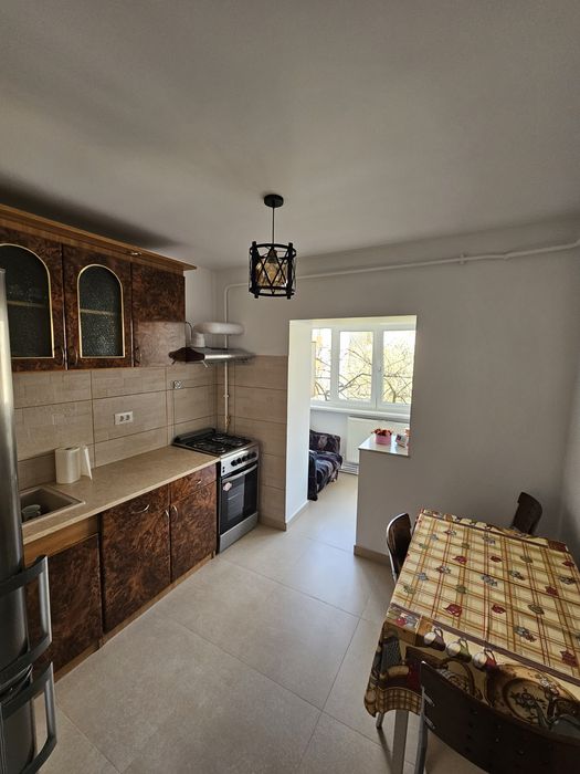 2 Camere Obcini – PROASPĂT RENOVAT, Prima Închiriere, Mobilat & Utilat, Centrală Proprie