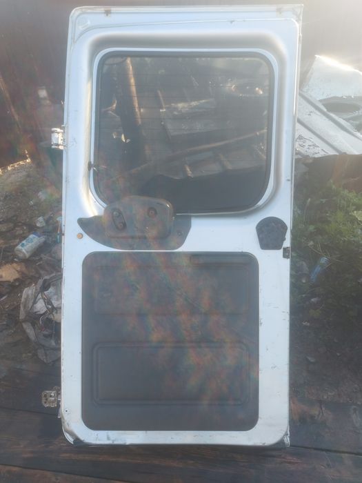 Продам двери форд транзит