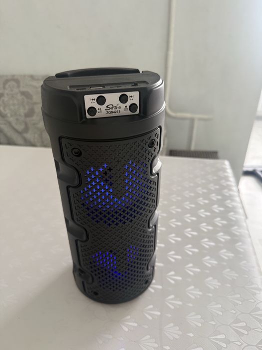 Продам колонку  новая  не пользовались