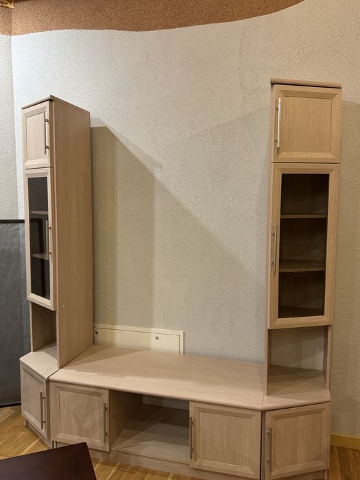 Стенка для телевизора