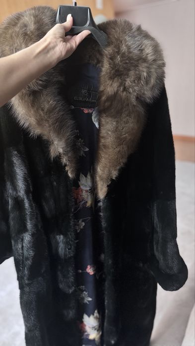Продам норковую шубу