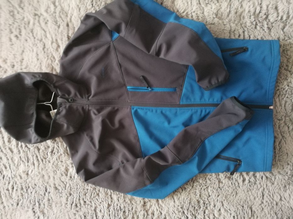 Lot haine sport:Geaca sport, vesta, polar 8-10ani