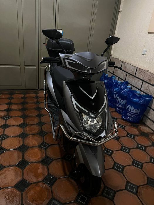 Электроскутерь g30