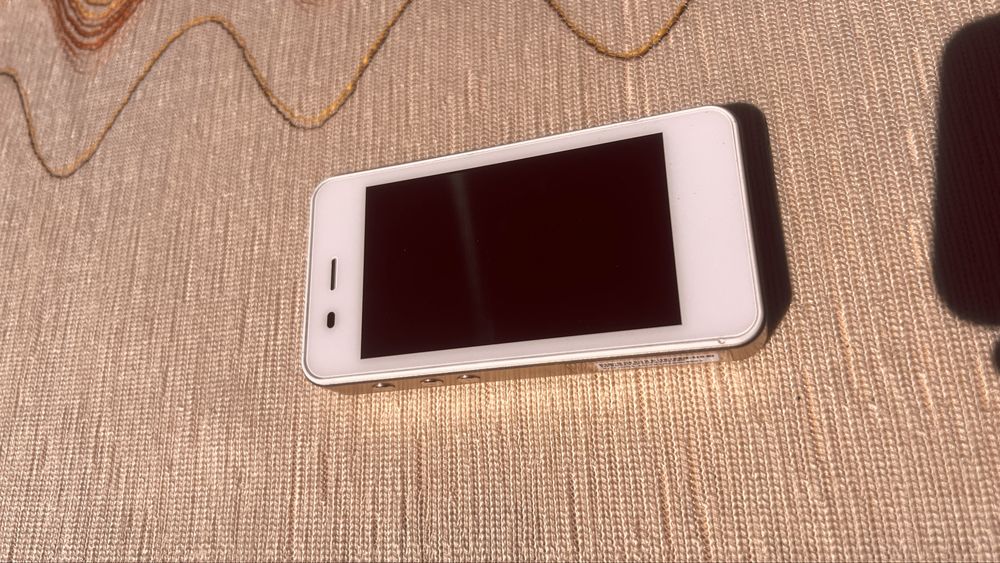 Мобилен 4G/LTE Wi-Fi рутер GlocalMe G3 (G1611) + Power Bank 5350 mAh