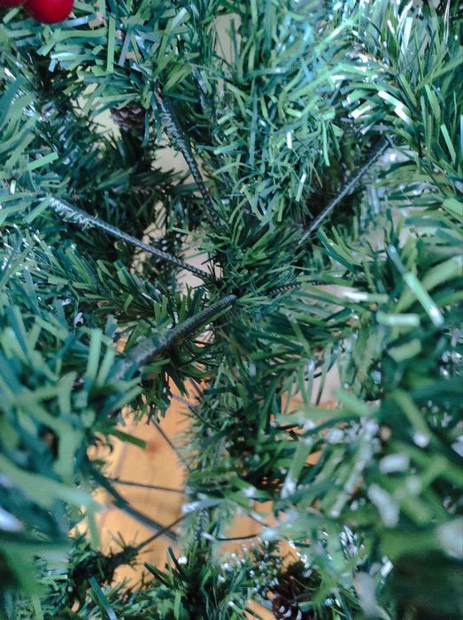 Елка с шишками Совпластитал