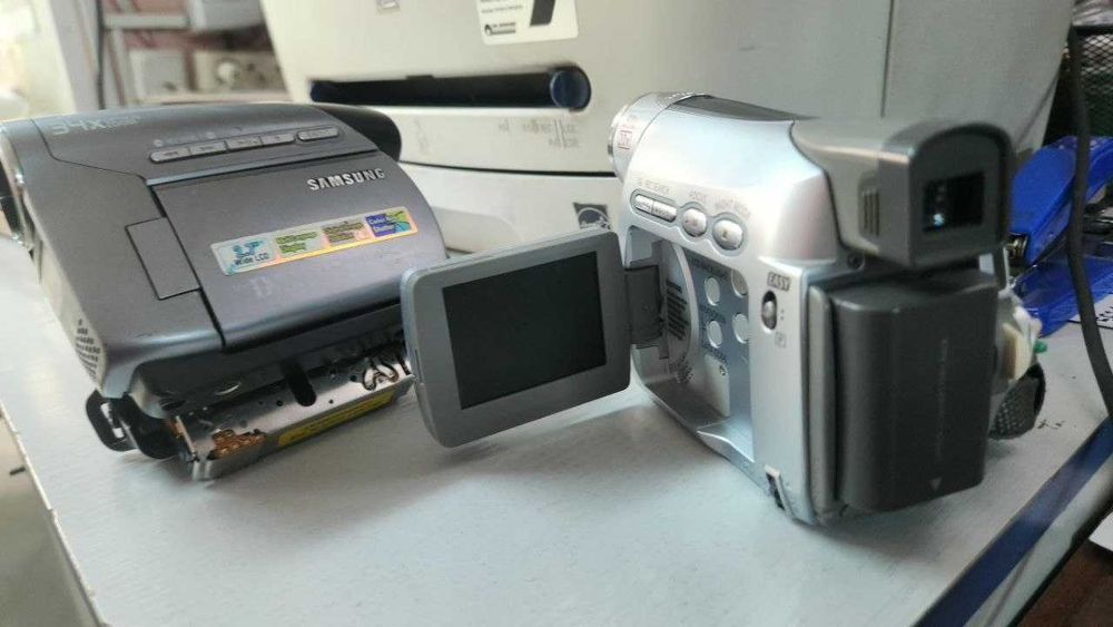 Видеокамералар запчастга сотилади.