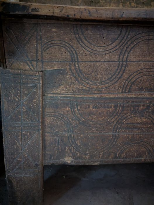 Lada zestre sculptată zona Bihor veche de peste 120 de ani Miersig