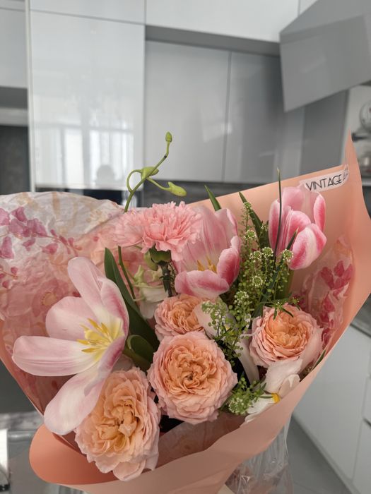 Шикарные букеты на 8 марта