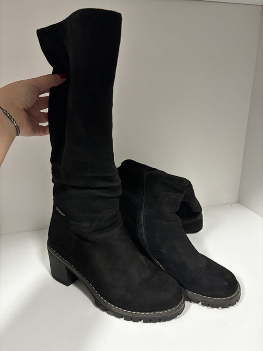 Велурени ботуши