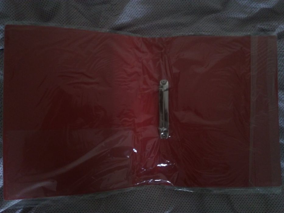 Продам пластиковые папки А4 регистры