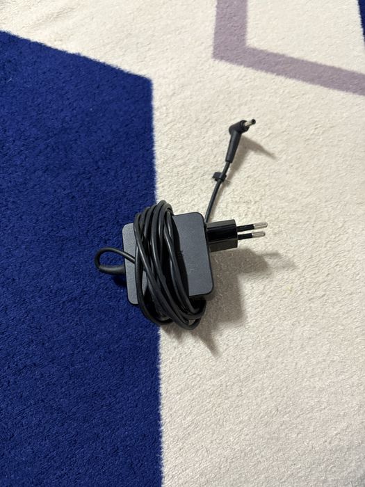 Laptop Asus VivaBook Max