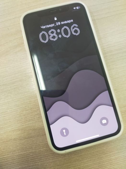 iphone X 2018 акум 76% и samsung a32 64gb