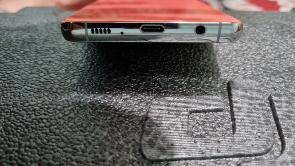 Samsung S10plus, ideal holat,koreyski