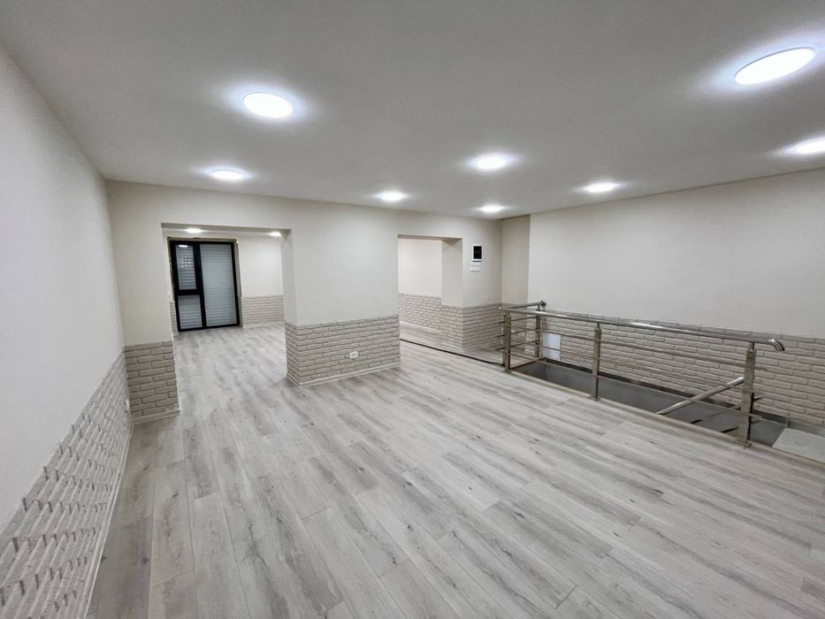 Сдается в аренду помещение вдоль дороги 200м2 - стадион Старт