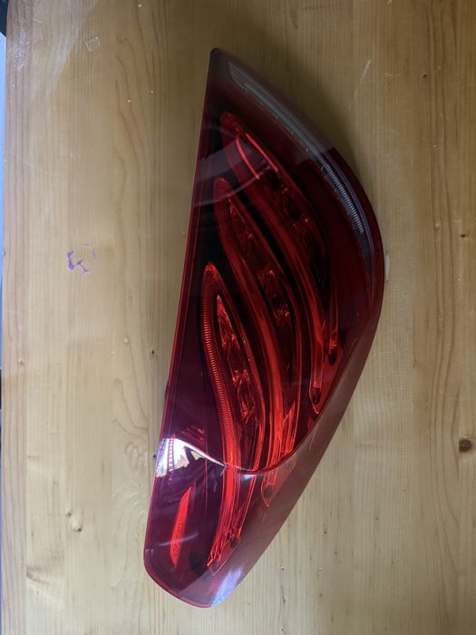 Фарове и стопове за S-класа W222