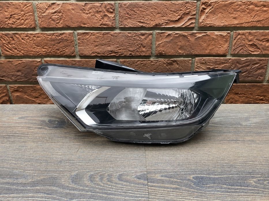 Фара Hyundai I20 Галоген