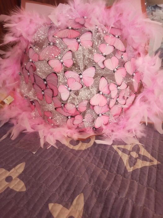 Buket Kapalakli Букет из бабочек (21 101,gacha)