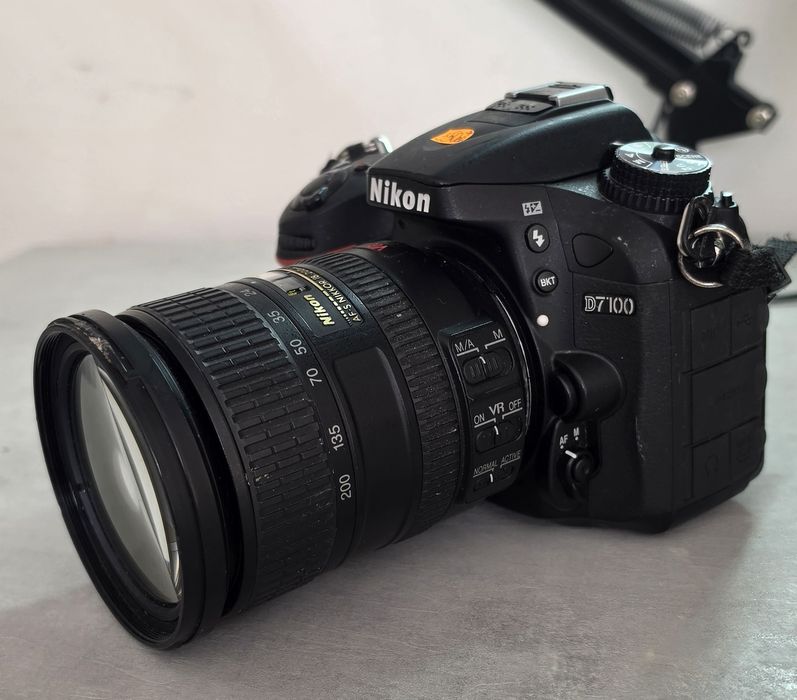 Фотоапарат Nikon D7100