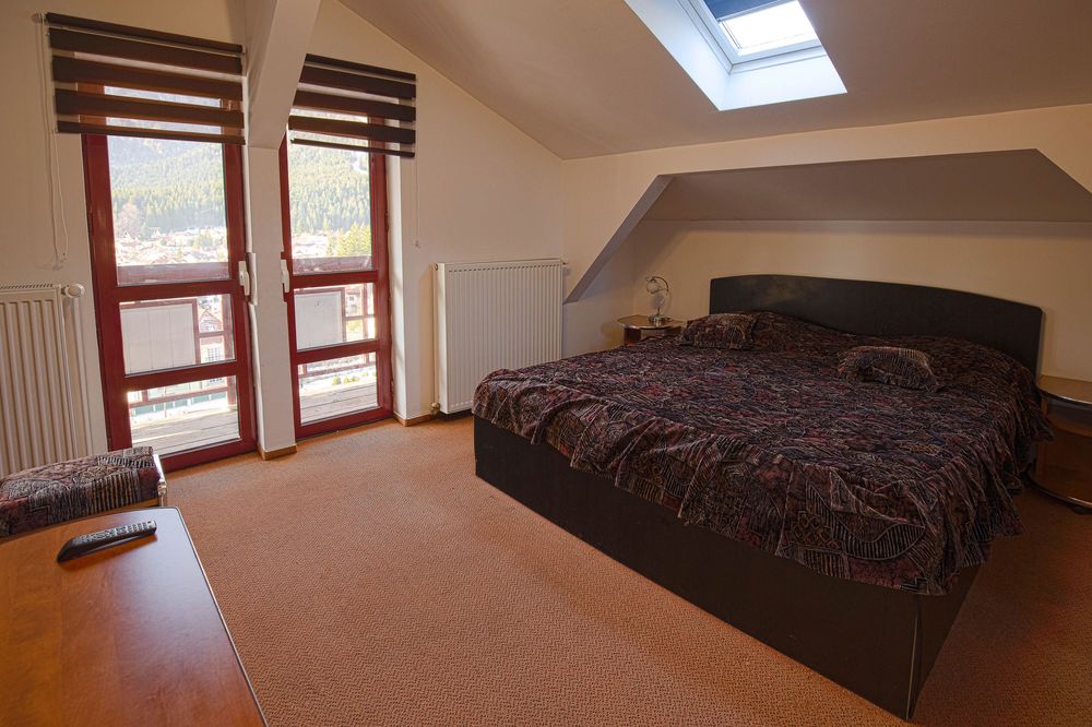 Vila de inchiriat /Casa de inchiriat /Cazare munte /Busteni /La Cheie