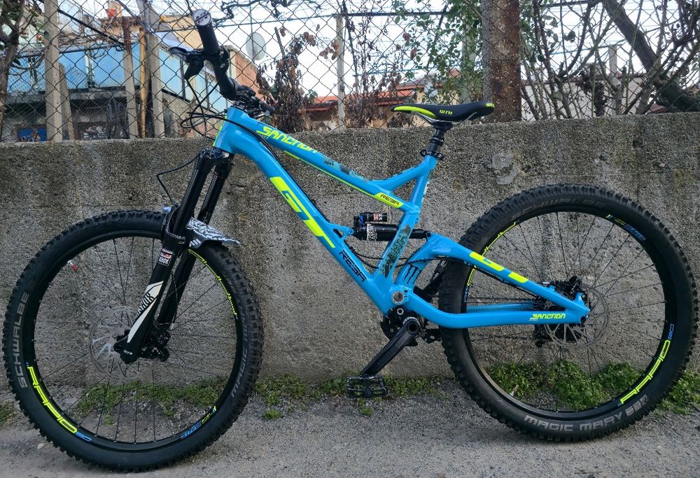 Gt Enduro 27.5 M размер Rockshox Lyric 1x11 скорости Като нов