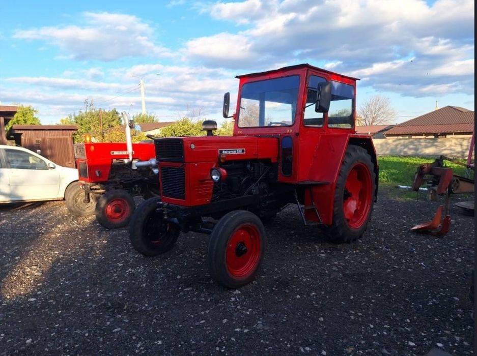 Vând Tractor U650