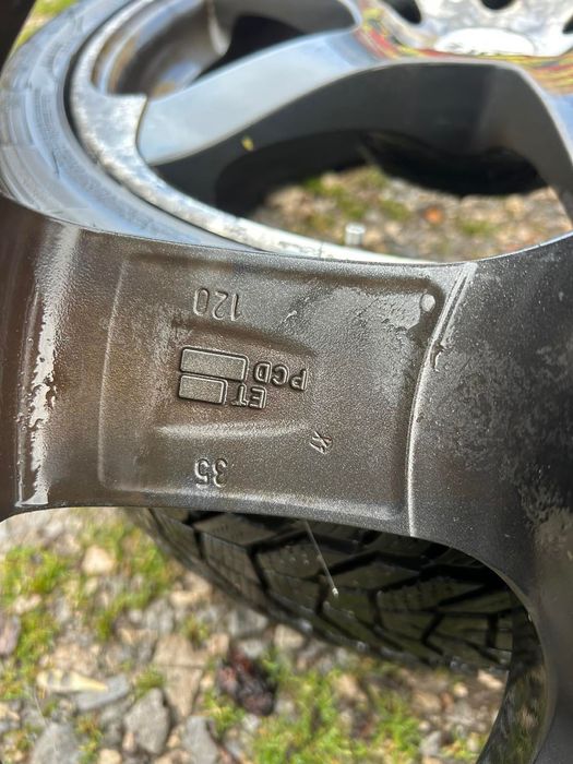 Джанти с гуми 5х120 18’ et35