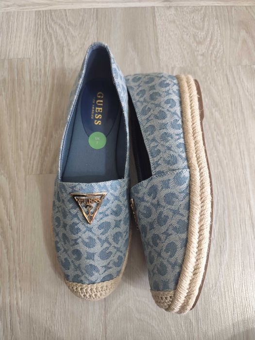Дамски еспадрили Guess, модел Jolandon