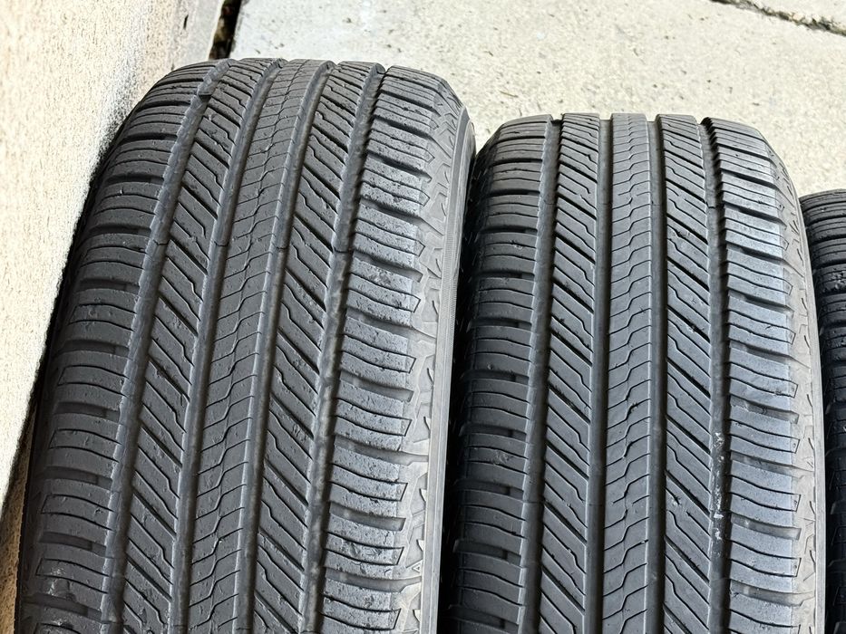 225|55 R18. Yokohama.