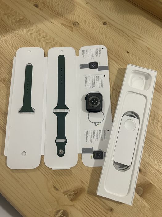 Apple Watch series 7  Green Aluminum Case 45MM