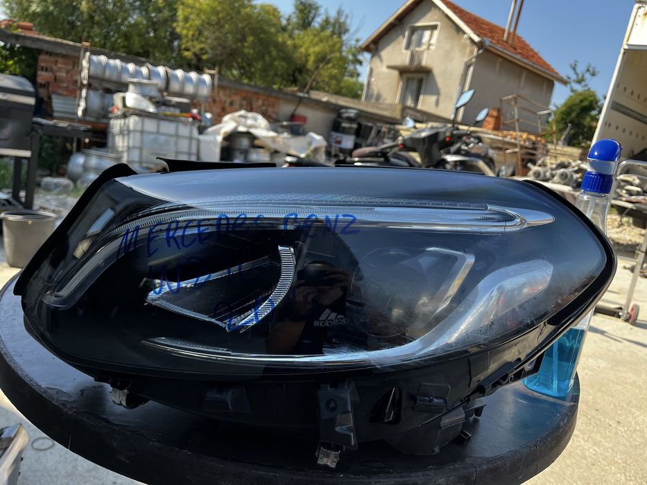 Ляв фар Mercedes BENZ W246 2018