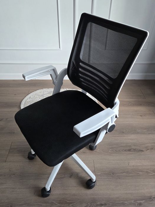 Компьютерное кресло, новое