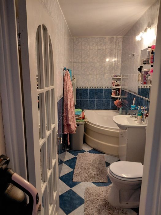 Închiriez apartament 2 camere