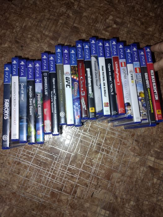 Продам сони плейстейшн 4