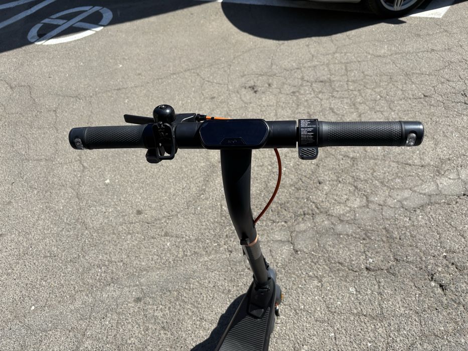 Trotineta electrica NINEBOT E2 PRO