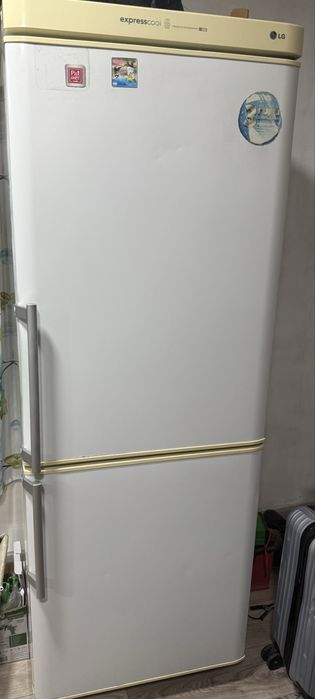 Холодильник LG 185см