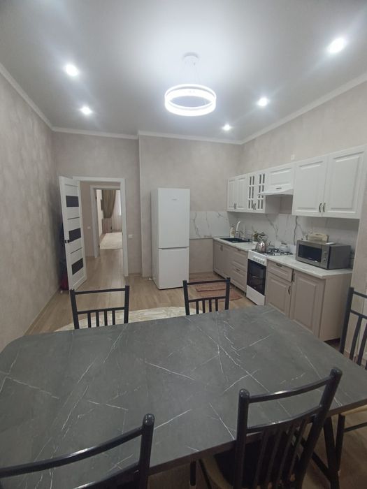 2 комн квартира, район М.Маметова