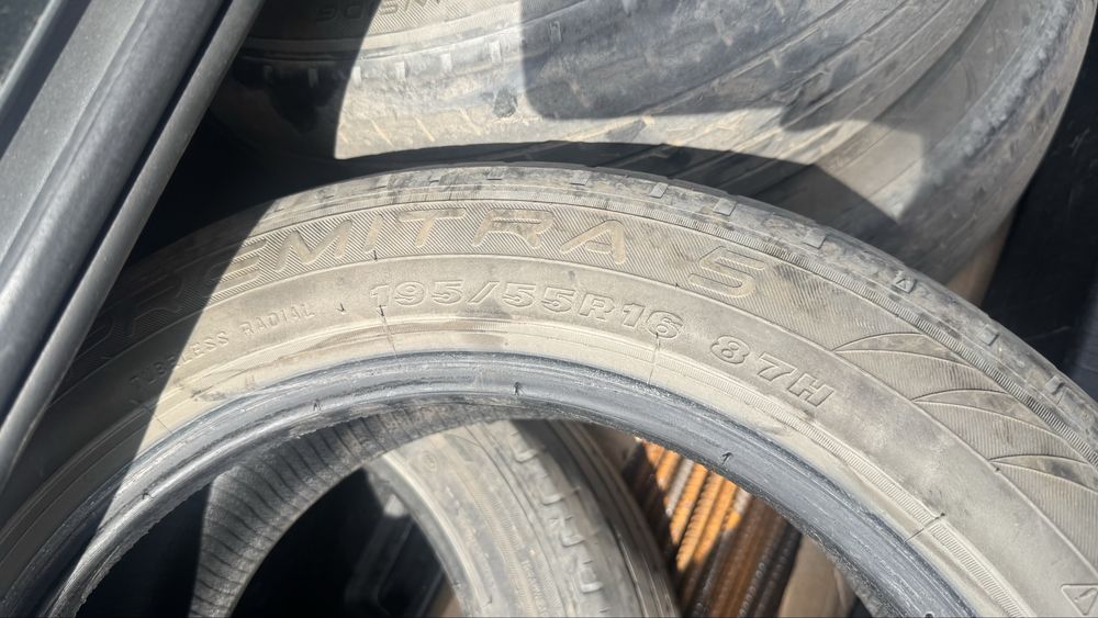Продам летнюю резину MAXXIS